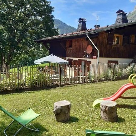 La Coufa, Spacieux Duplex En Chalet, Terrasse, Jardin, Vues Montagnes La Giettaz Eksteriør bilde