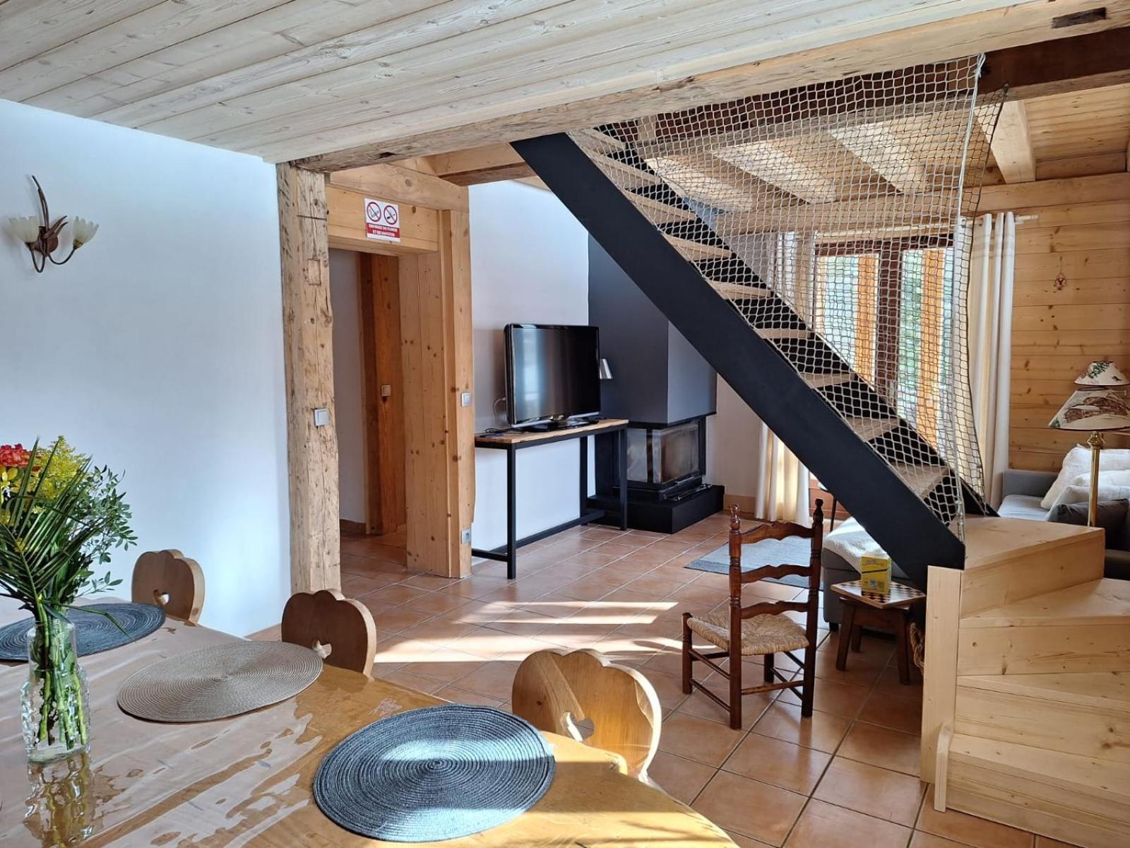 La Coufa, Spacieux Duplex En Chalet, Terrasse, Jardin, Vues Montagnes La Giettaz Eksteriør bilde
