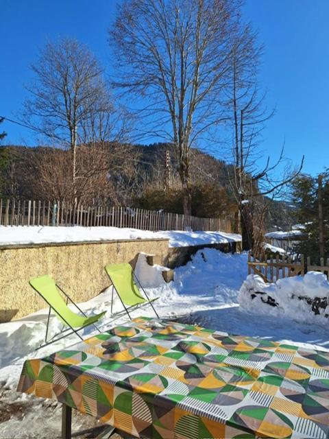 La Coufa, Spacieux Duplex En Chalet, Terrasse, Jardin, Vues Montagnes La Giettaz Eksteriør bilde